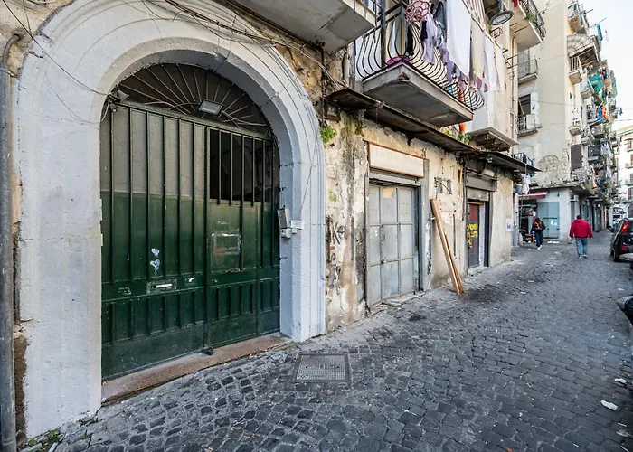 Dimora Duchesca Πανσιόν Νάπολη